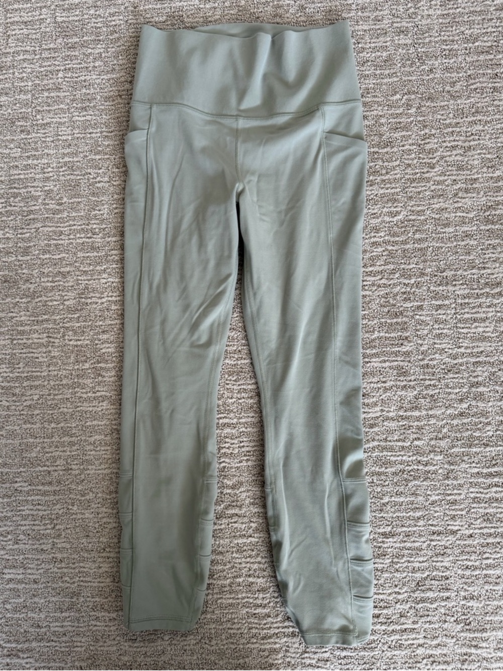 Athleta Salutation Stash Pocket II Cinch 7/8 Tight - Picture 3 of 5